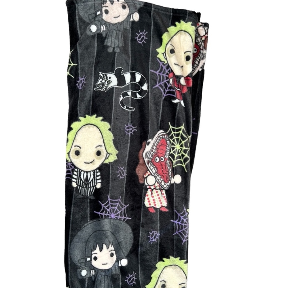 Beetlejuice Lydia Halloween Blanket Throw